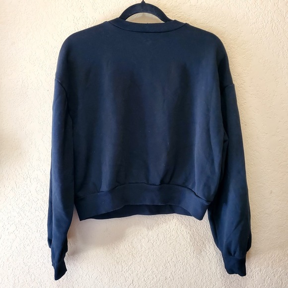 Wild Fable ● Women's Black Long-Sleeved Sweatshirt ● Black ● Cozy-Soft - Picture 3 of 5